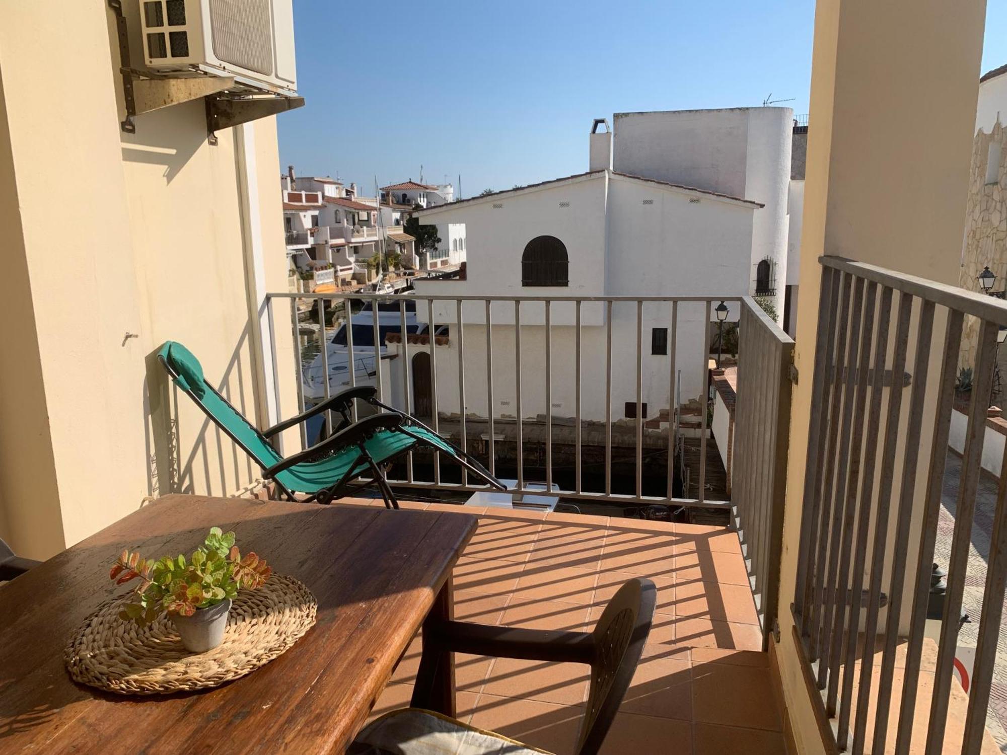 Waterside Apartment - Two Bedroom Empuriabrava Εξωτερικό φωτογραφία