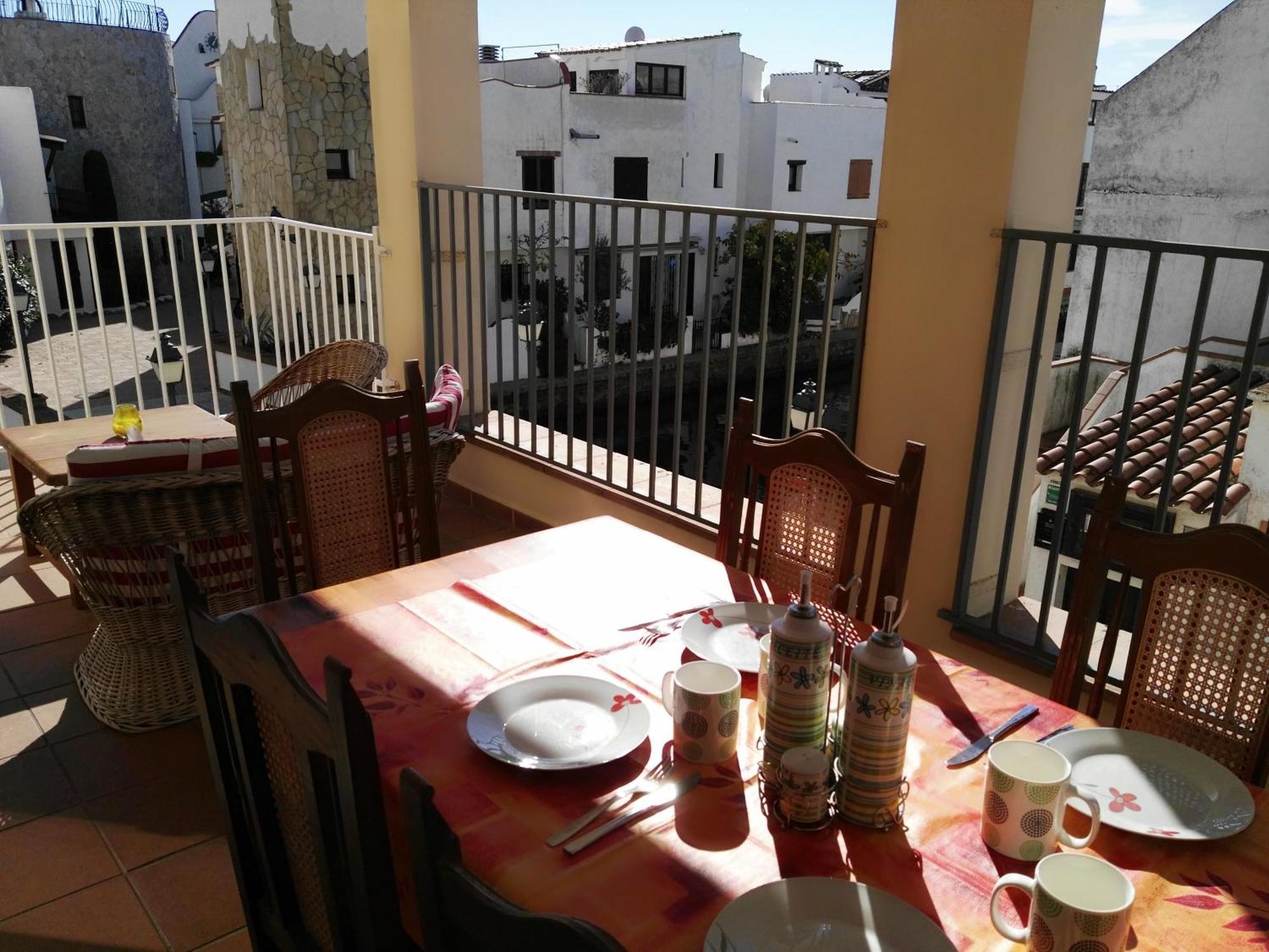 Waterside Apartment - Two Bedroom Empuriabrava Εξωτερικό φωτογραφία